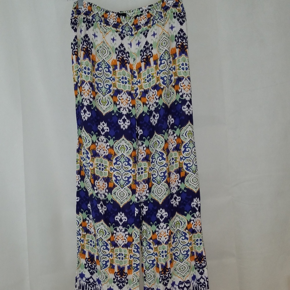 Size = M BLUE SAKS FIFTH AVENUE Pants- Geometric